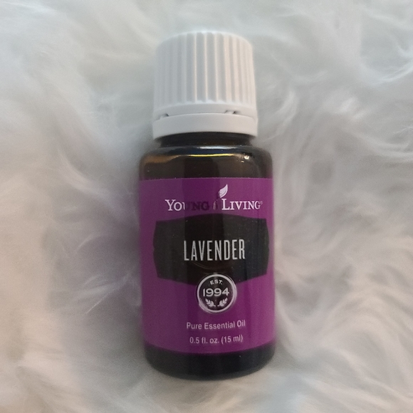 Young Living Other - YOUNG LIVING Lavender Essential Oil 15ml